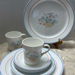16 pieces Corelle  set