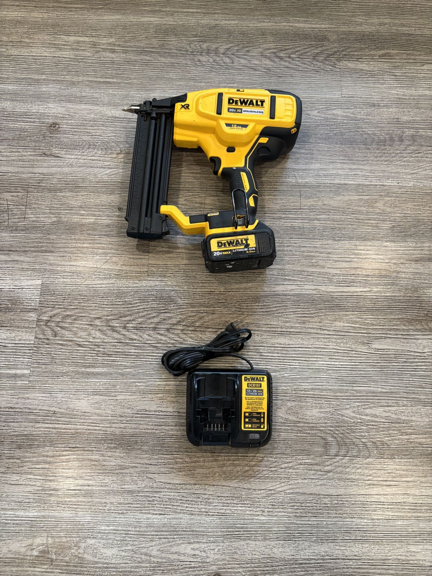 Dewalt Finish Nail Gun