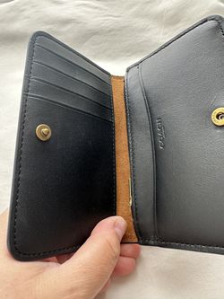 Designer Coach Keychain Wallet for Sale in Phoenix, AZ - OfferUp