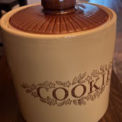 Vintage 1950s - 1960s Cookie Jar Ceramic Canister Monmouth USA Glazed Stoneware Crock Clay Pottery With Lid EUC