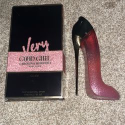 Carolina Herrera Perfume