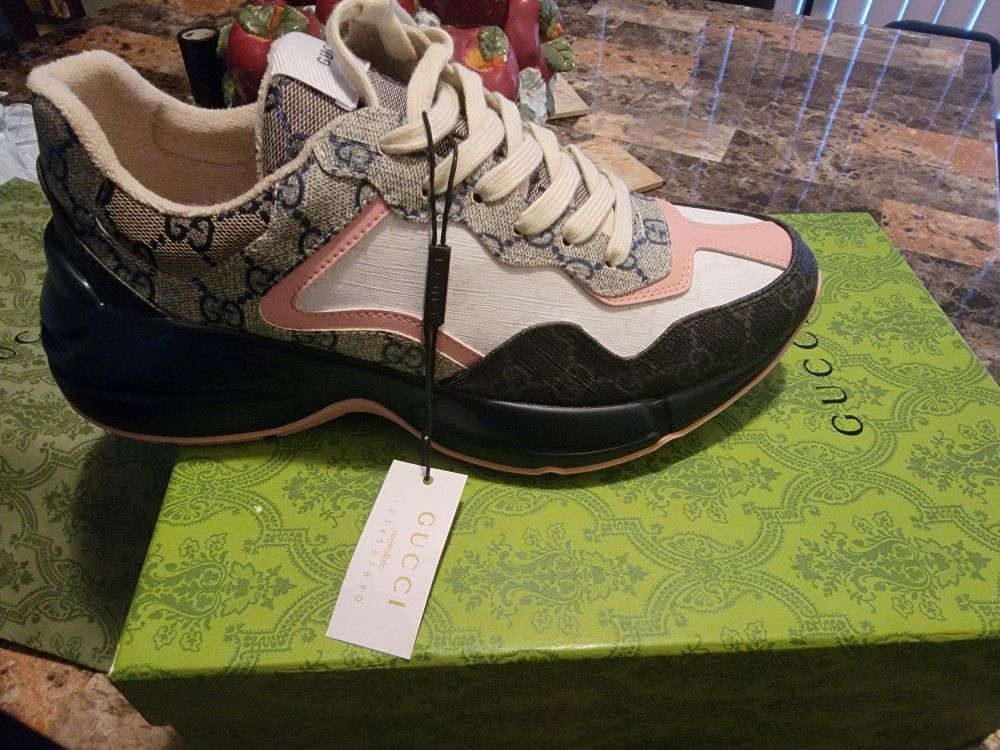 Gucci GG Rhyton Sneakers/M 8.5 or W 10