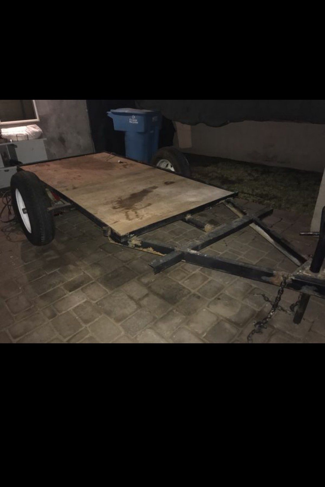 Utility trailer. Traila. $250. No Title