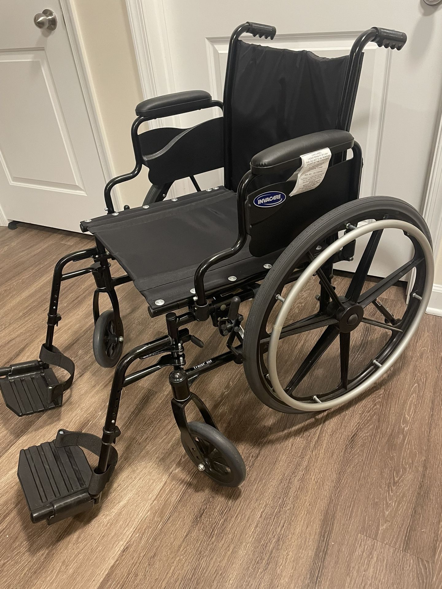 Wheelchair - Invacare Tracer SX5