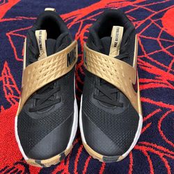 Boy tennis shoes