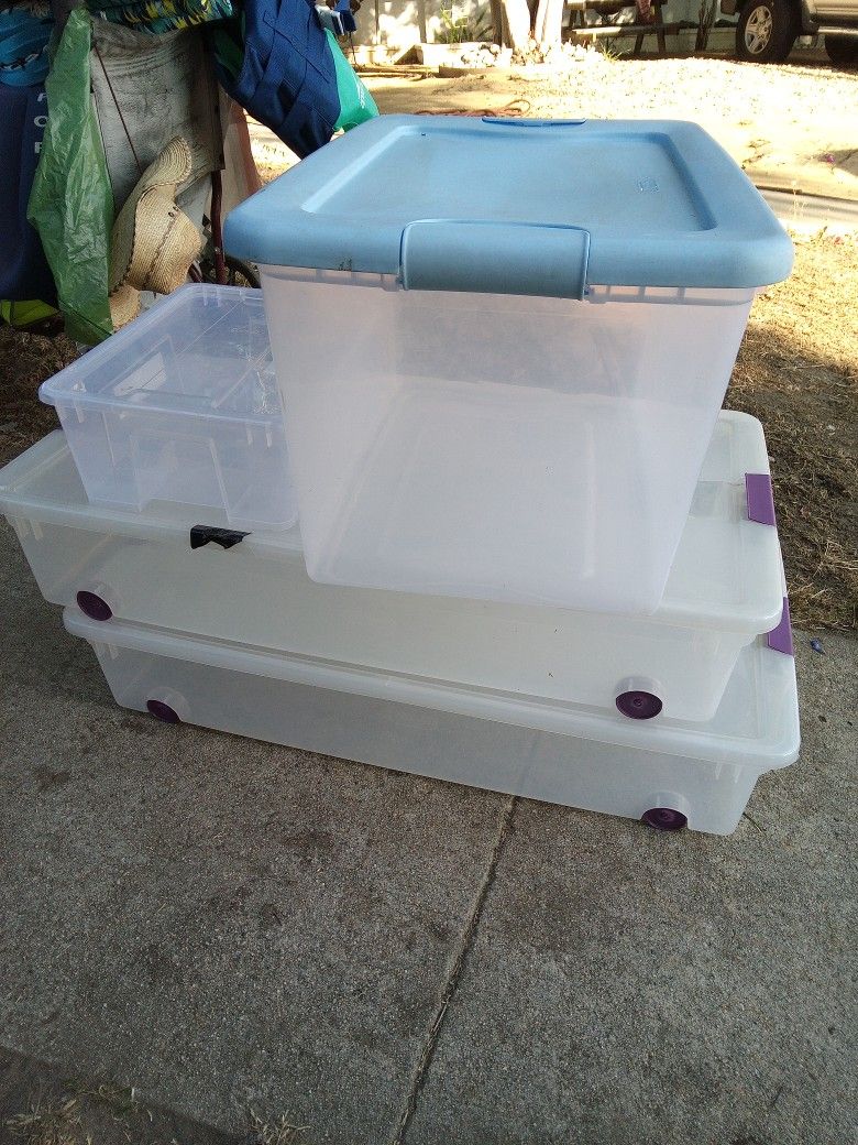 !! Plastic Storage Containers