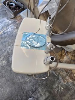 Dentist chair