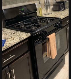 3 appliances! Double door Fridge with ice maker, dishwasher, stove