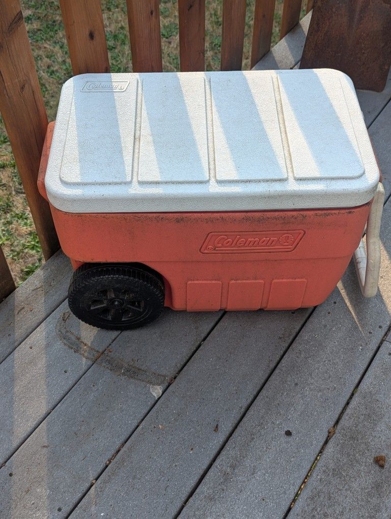 Cooler With Wheels