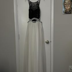 Black And White Formal Dress (size 5)