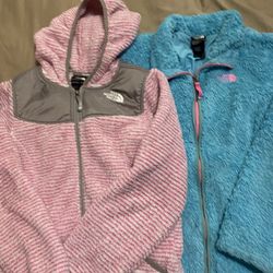 2 CHAMARRAS NORTFACE Y UN CHALECO NORTHFACE