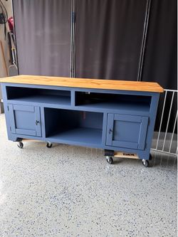 Tv stand