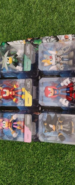 Jakks Pacific DC x Sonic the Hedgehog crossover  action figure collection.
