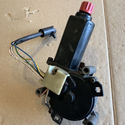 AE86 Headlamp Motor (In-Op)