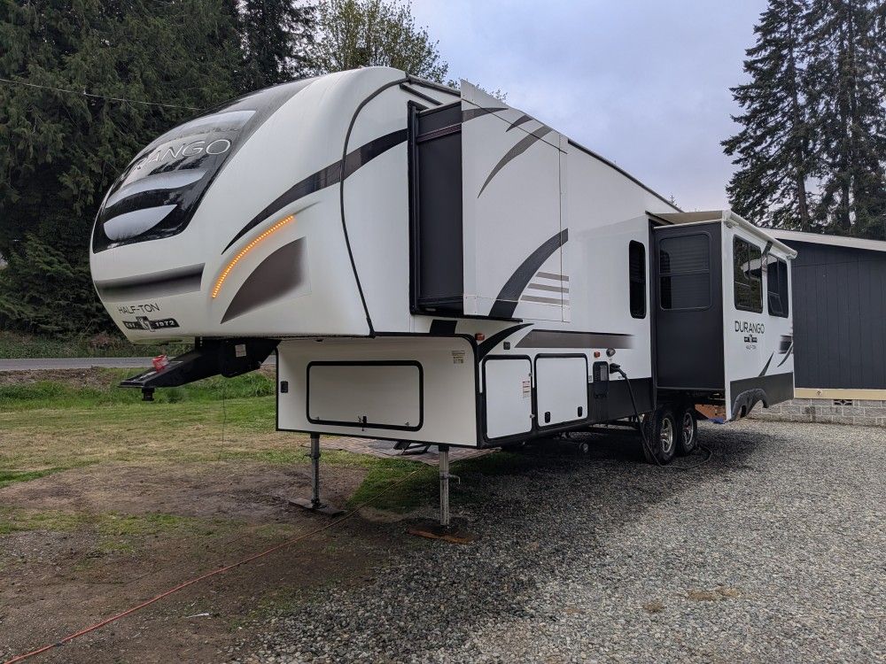 2019 Durango by K-Z 256RKT