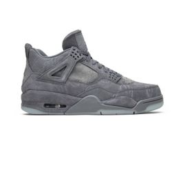 Jordan 4 x Kaws With box size 10.5 Used like new