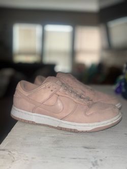 Pink nike dunks