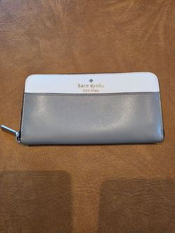 Kate Spade zipper wallet