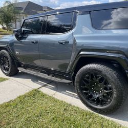 2025 HUMMER E/V  TIRES & RIMS 