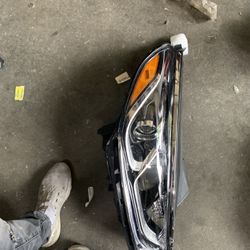 2018-2019 Hyundai Sonata Passenger Headlight