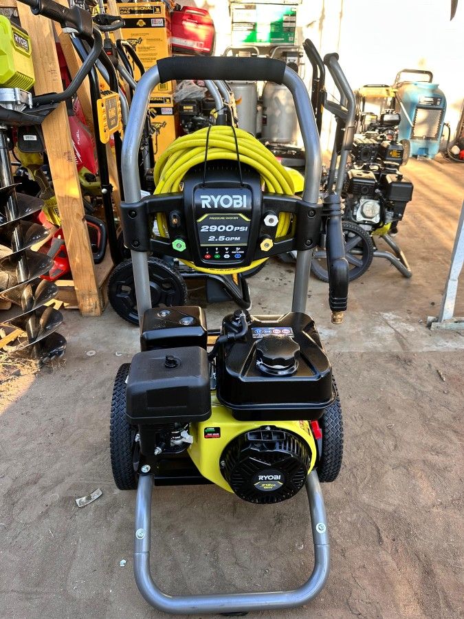 RYOBI
2900 PSI 2.5 GPM Cold Water Gas Pressure Washer with 212cc