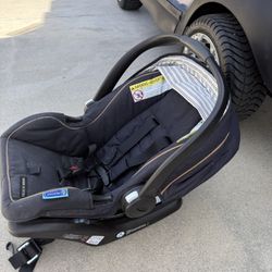 baby carseat