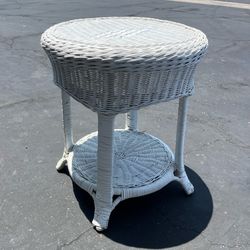 Vintage Round White Woven Wicker Rattan Side Patio Table With Bottom Shelf