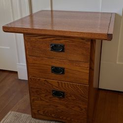 Oak Wood Nightstand / Dresser / End Table