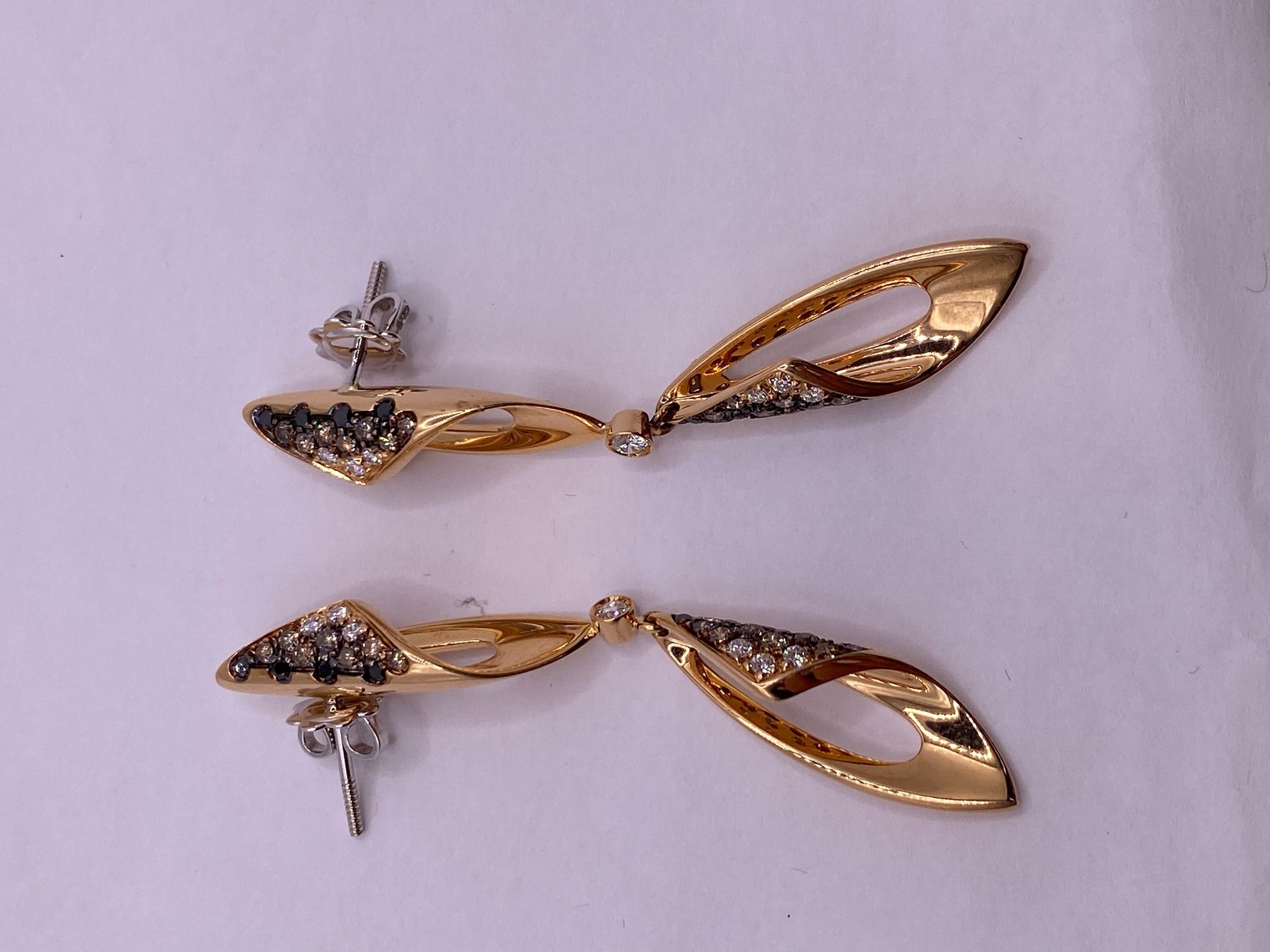 18K Gold Pave Diamond & Onyx Earrings