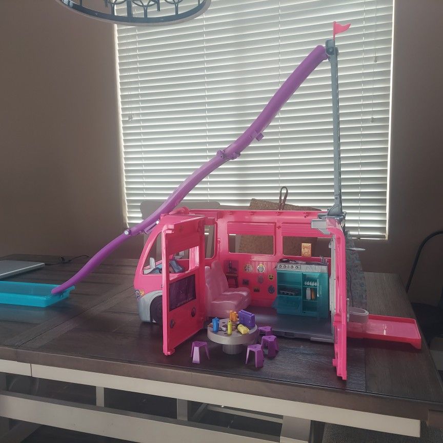 Barbie Camper