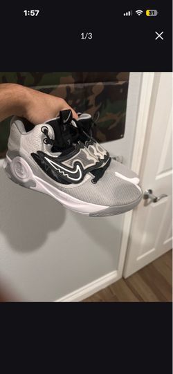 KD basketball shoes