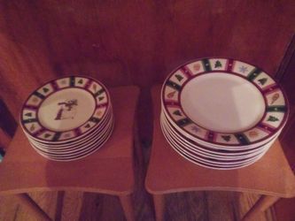 Pfaltzgraff Snowbear Plates