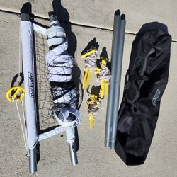 Youth volleyball net
pole(4 pcs) : 32", metal
net: 20'x2'
pegs included
bag included
$15

P.S: available other sports like pickle ball