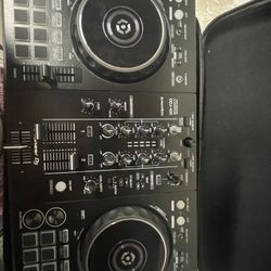 Ddj 400 