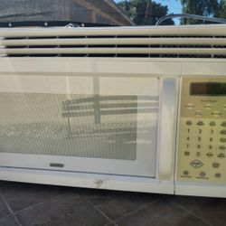 Microwave Oven