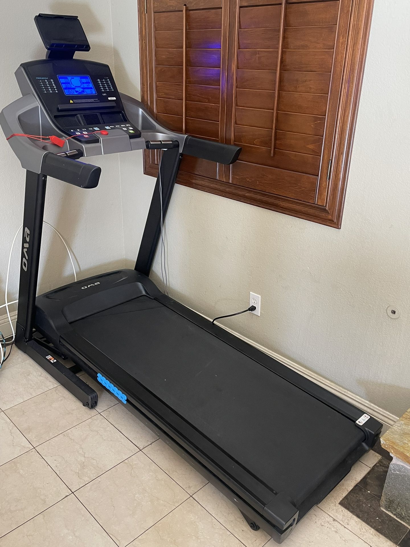 OMA Treadmill Brand New