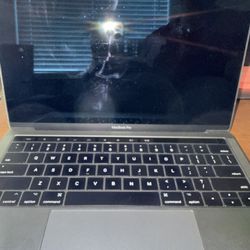 MacBook Pro 2018 *READ DESCRIPTION *