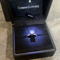 Stunning 0.71ct VS2 Lab Diamond Ring in White Gold – Size 4.5 w/ Certification & Insurance! 