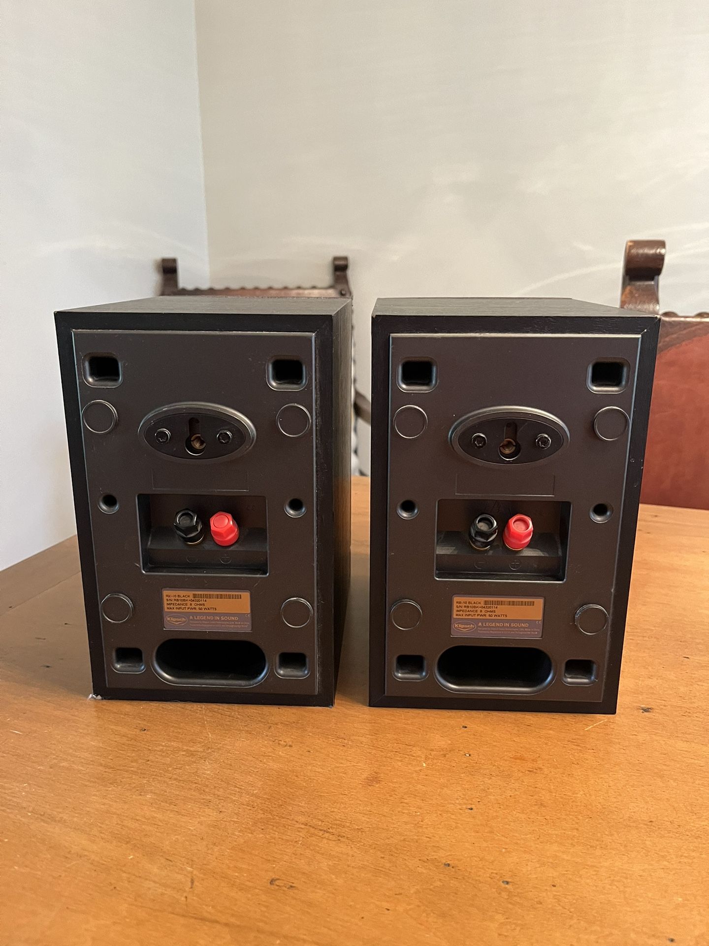 Klipsch RB10 Bookshelf Speakers & R25C Center Channel Speaker for