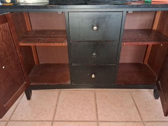 Dresser