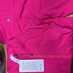 Female Lululemon Define Sets