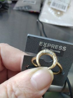 Express Horseshoe Ring 