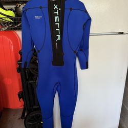 Xterra Wetsuit Size Medium