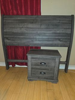 Free queen bedroom set and L shaped desk