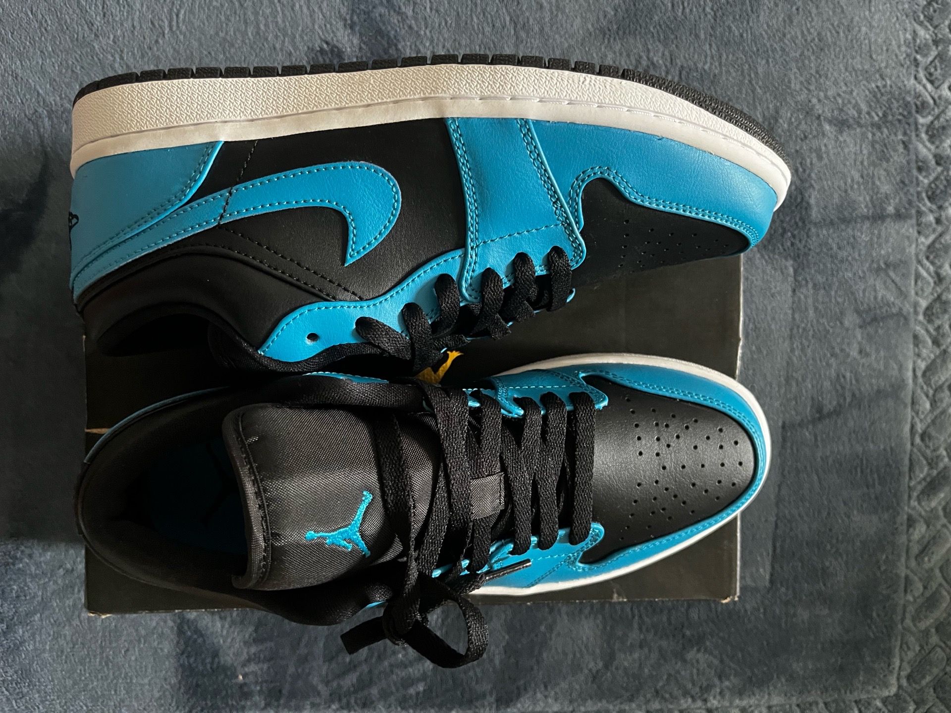 Jordan 1 low size 8 m