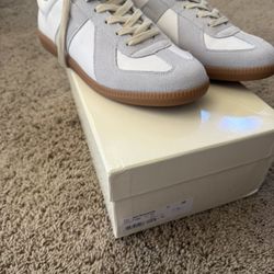 Maison Margiela White Gats Size 46