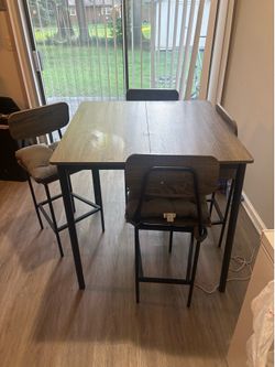 Kitchen table and washer for sale