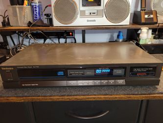 Technics SL-P118 CD player