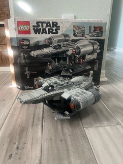 Star Wars Razor Crest Lego set
