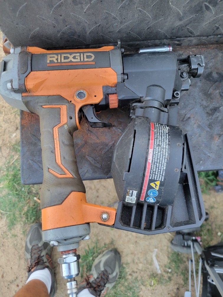 Ridgid Roofing Gun